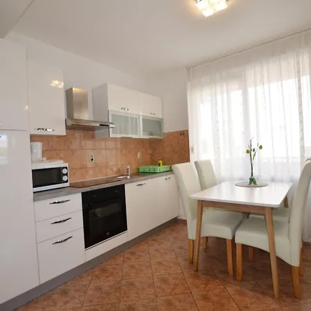 Brigth And Breezy Apartamento Rovinj